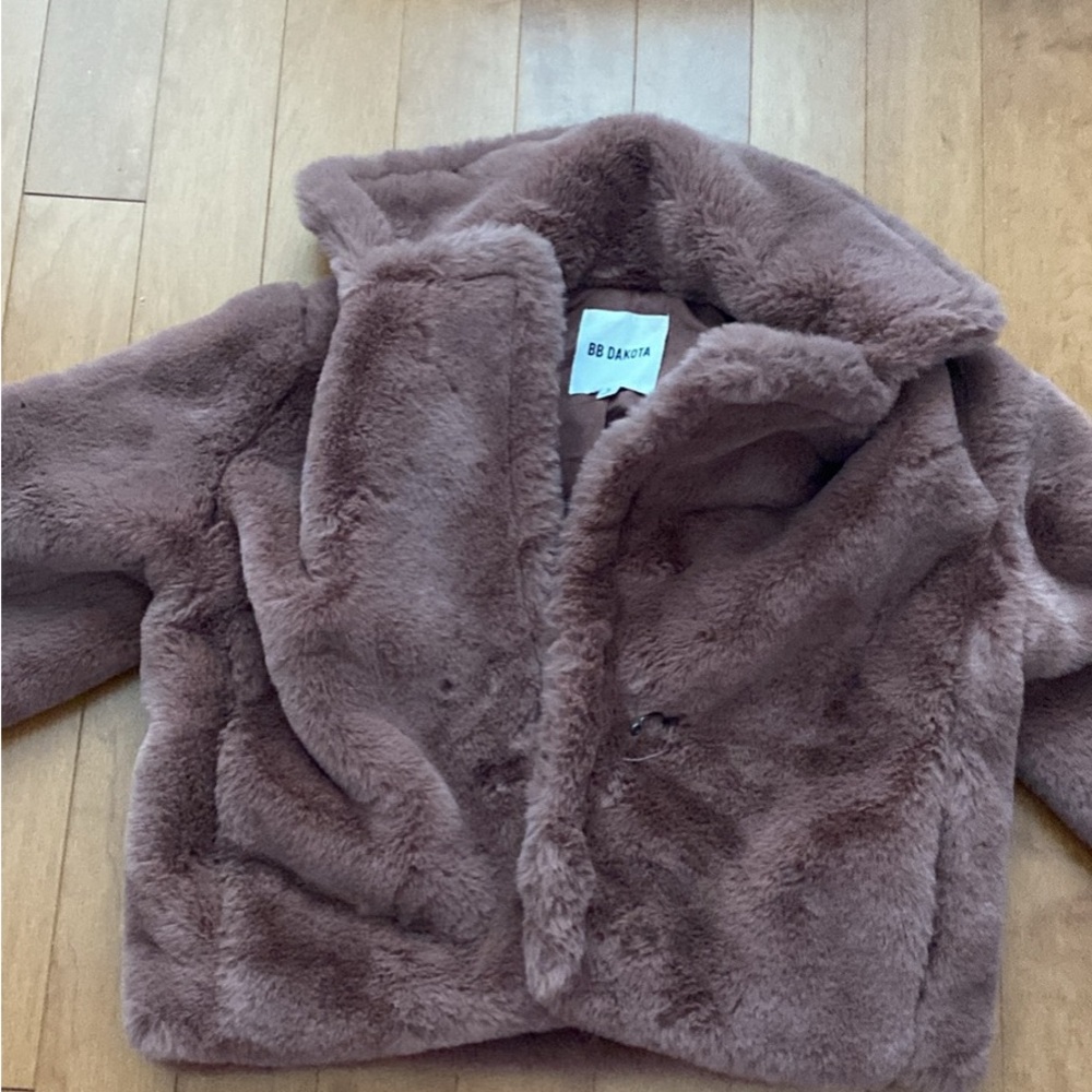 Faux fur crop jacket